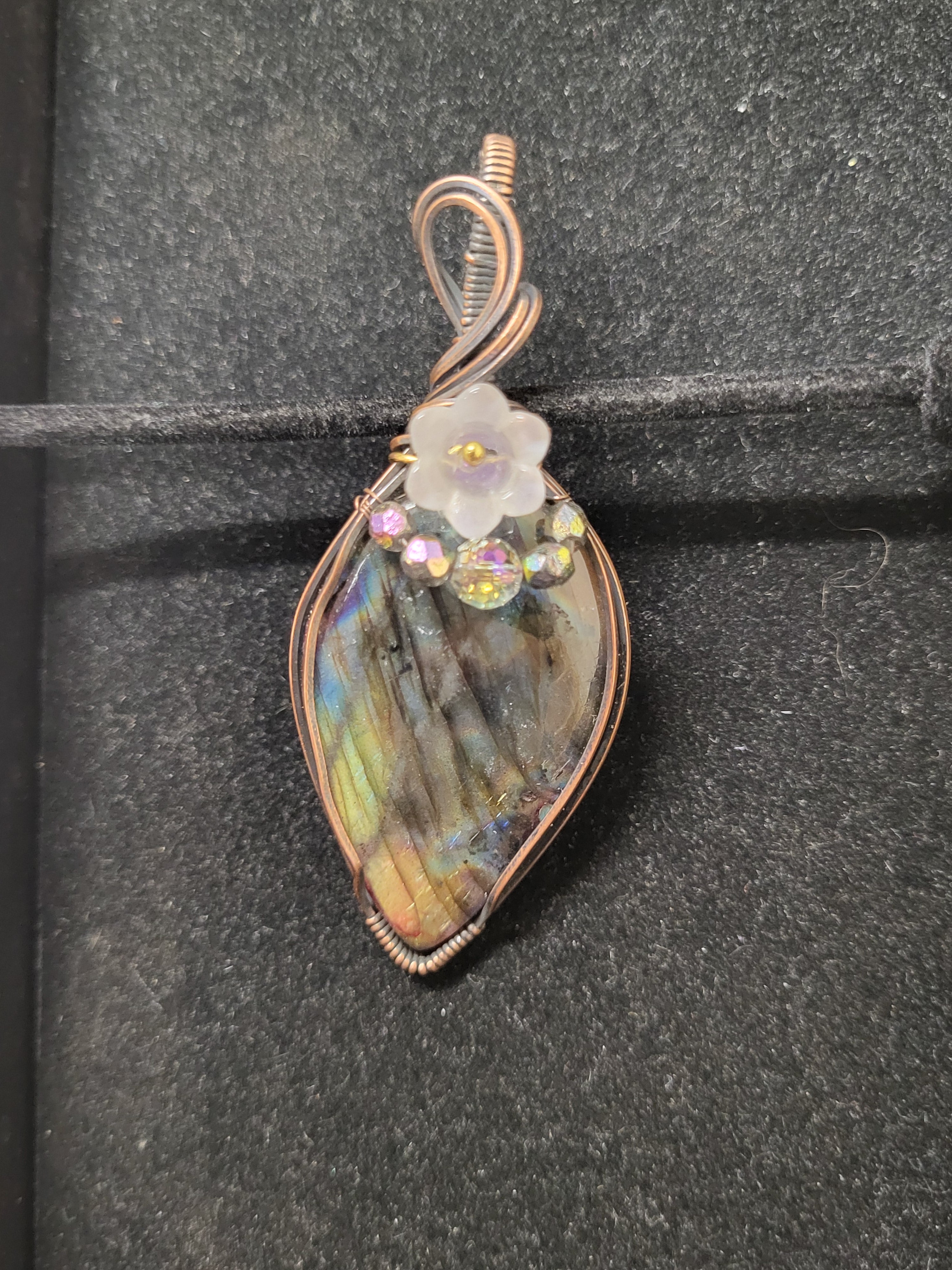 Spectrolite labradorite