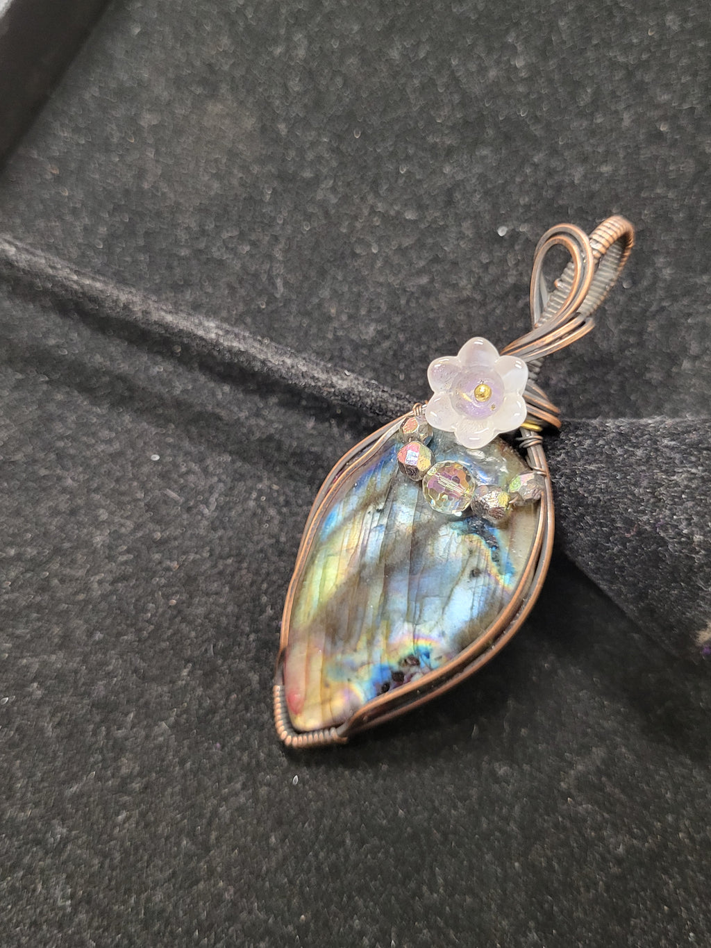 Spectrolite labradorite